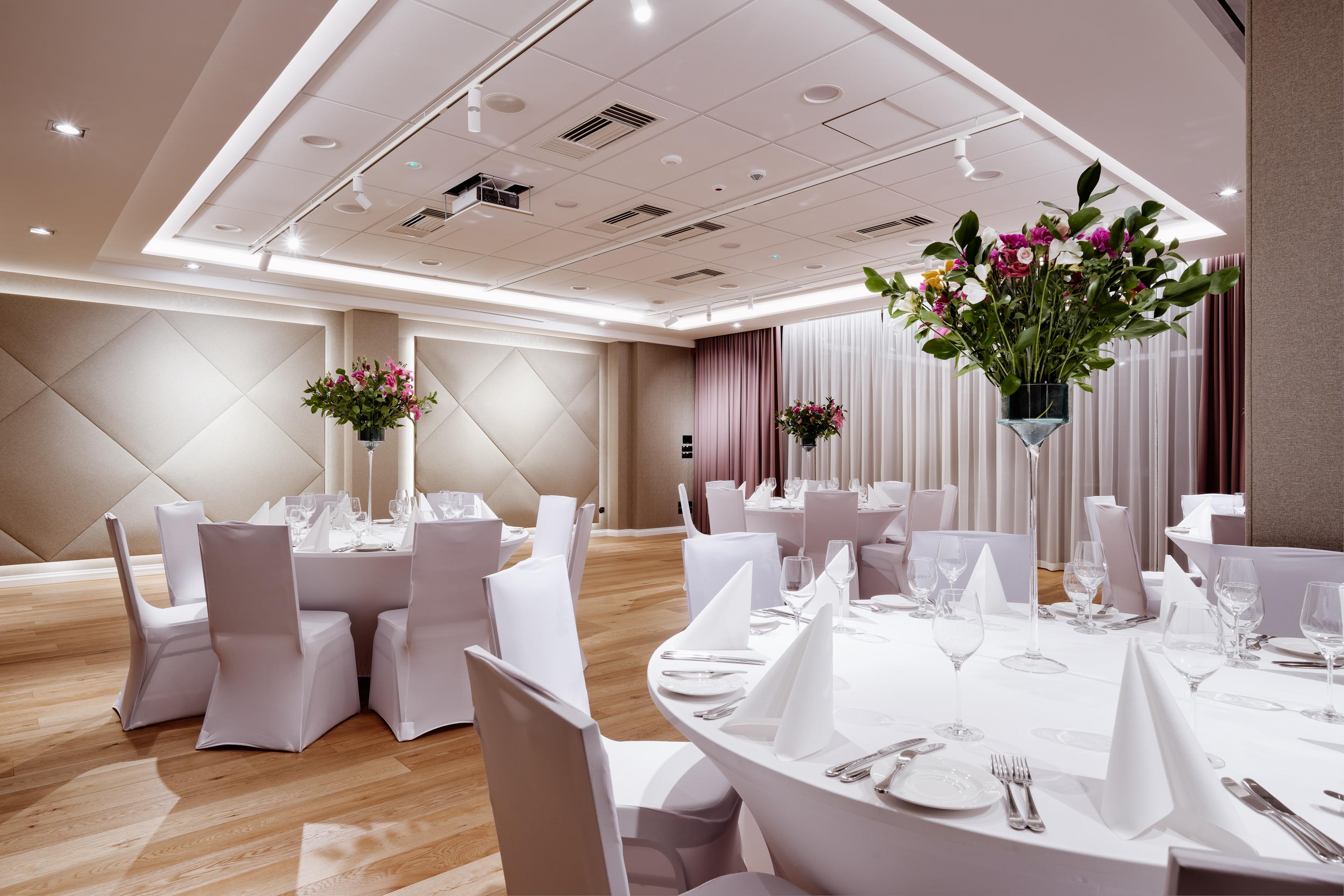 Centrum Hotel 4*