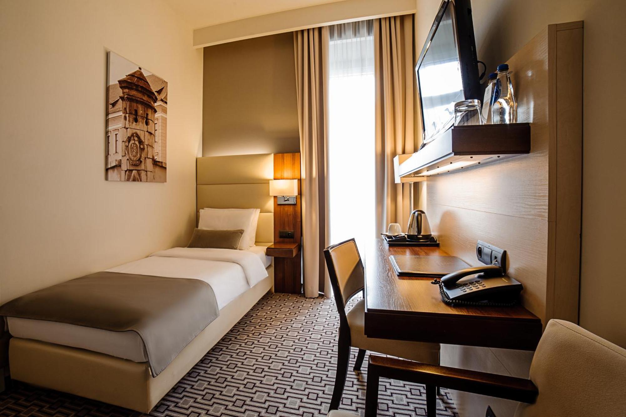 Hotel Centrum 4*